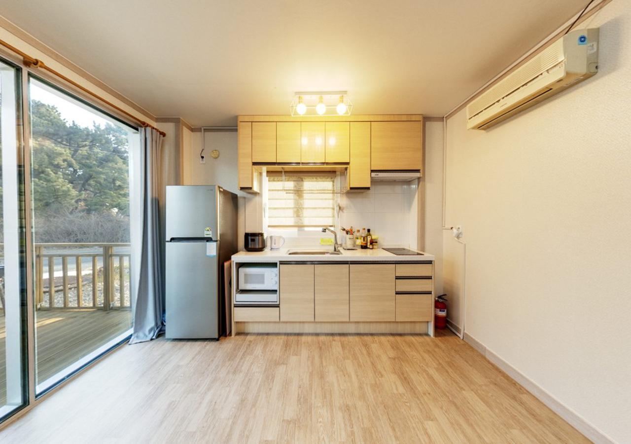Tobang Red Clay Pension Pohang Exterior photo